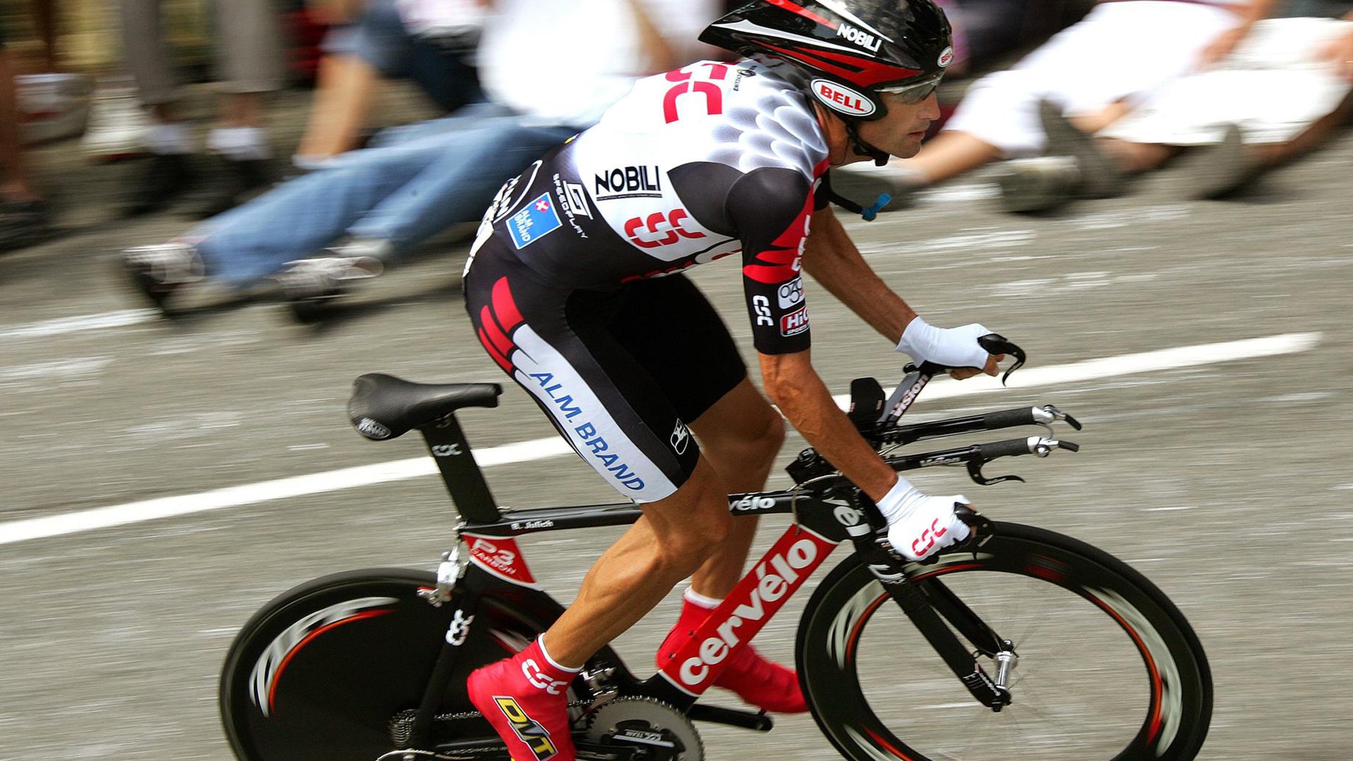 塔图姆在阿森纳比赛中战术调整，败北引发热议！